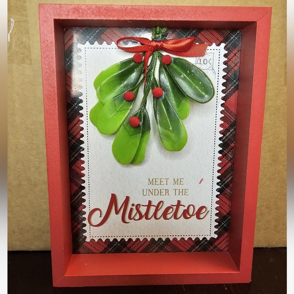 NEW Wooden Sign Meet Me Under the Mistletoe Shelf Sitter Christmas